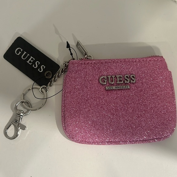 ๐Cute GUESS Keychain Coinpurse - Picture 4 of 16